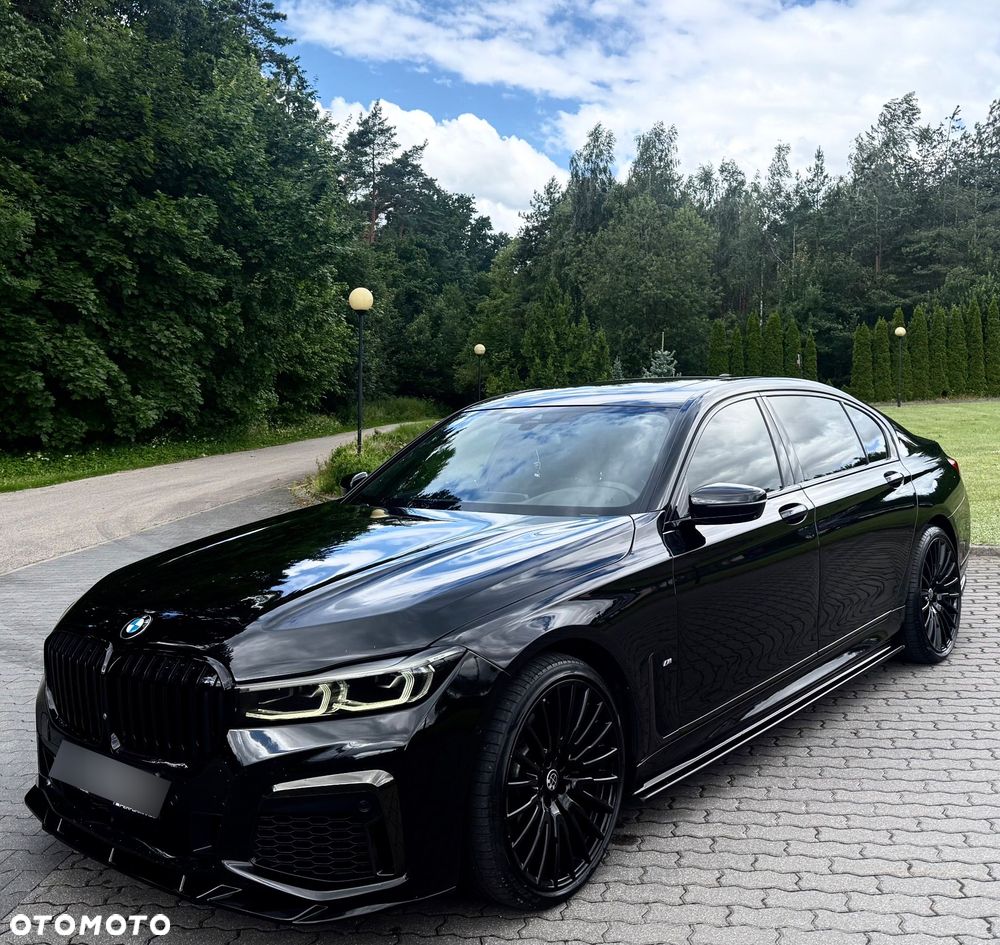 BMW Seria 7 740i Edition Exclusive - 3