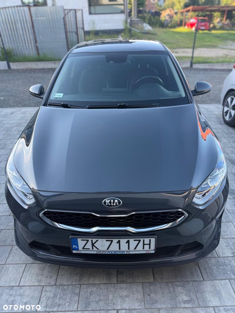 Kia Ceed - 10