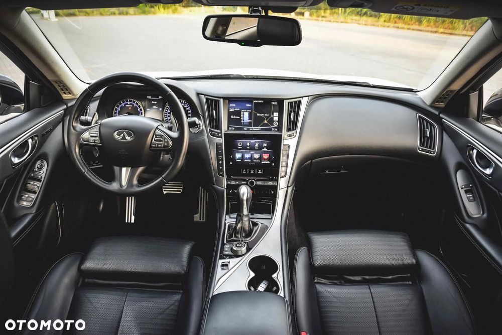 Infiniti Q50 2.0t Premium Executive EU6 - 7