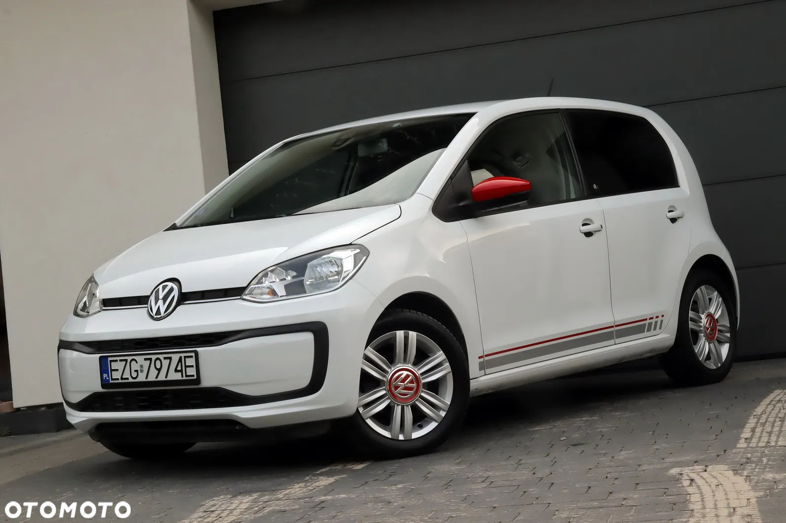 Volkswagen up! 1.0 beats - 3