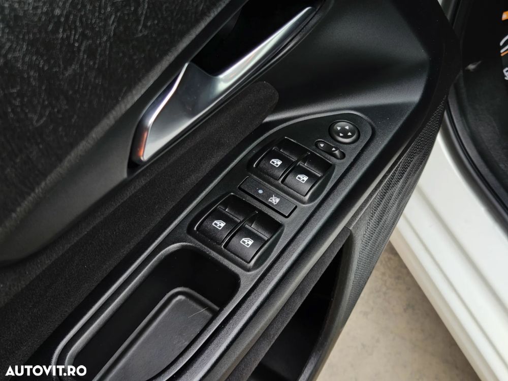 Fiat Tipo 1.6 MultiJet DCT Lounge - 21