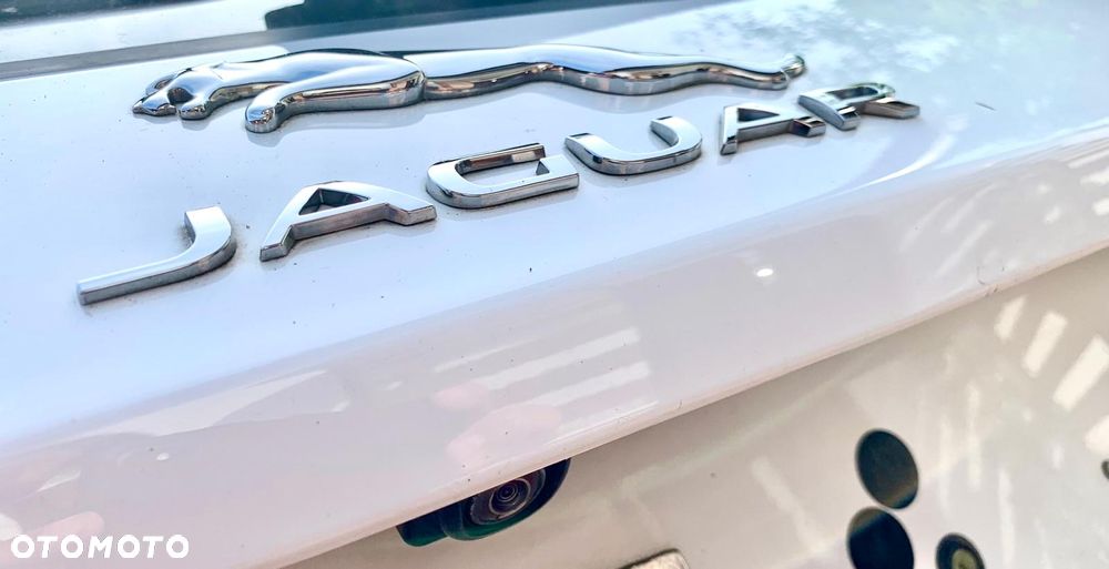 Jaguar E-Pace D180 AWD R-Dynamic HSE - 17