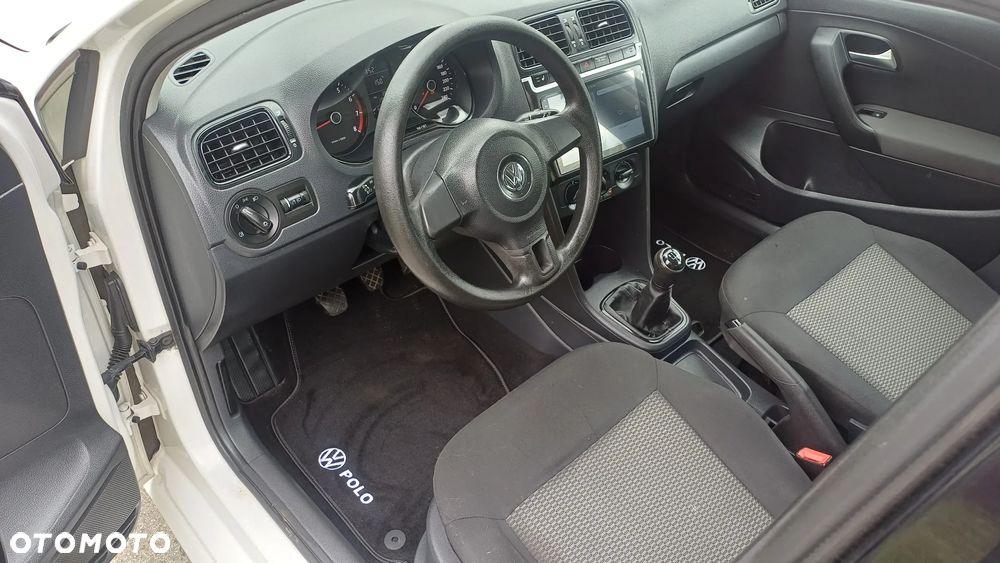 Volkswagen Polo - 19