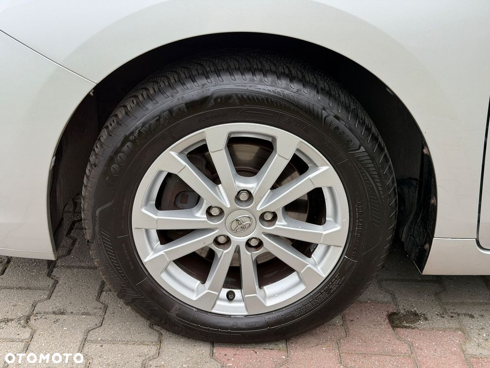 Toyota Verso 1.8 Multidrive Edition - 12