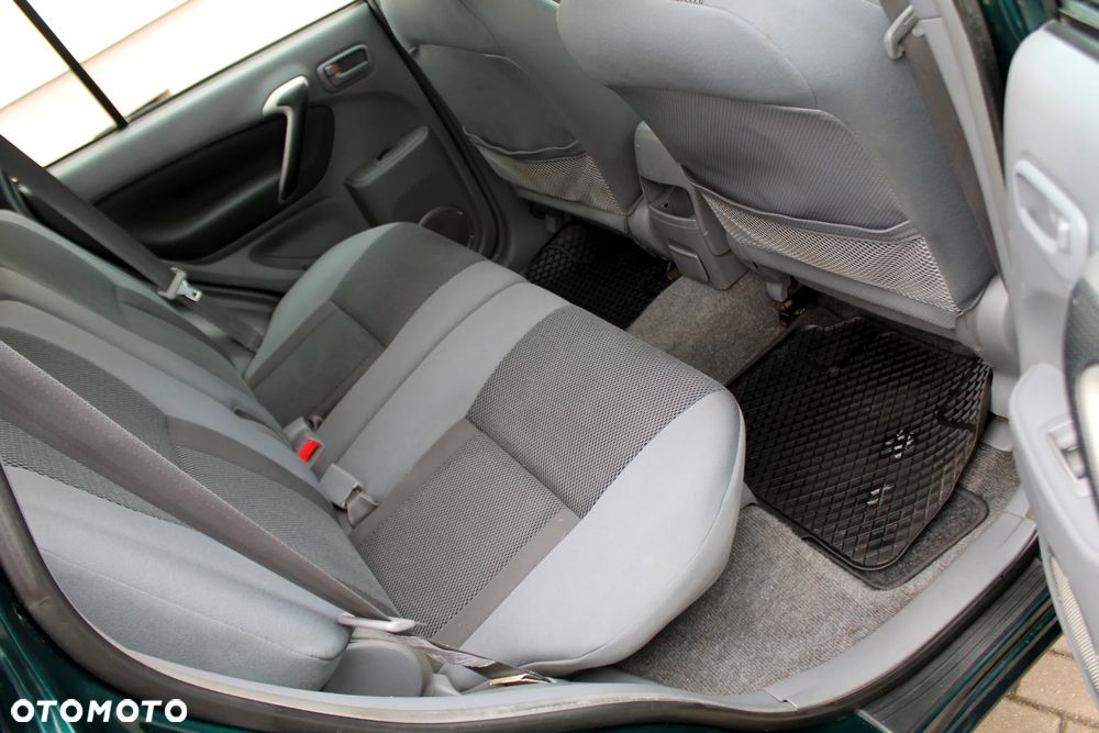 Toyota RAV4 4x4 - 13