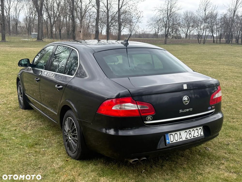 Skoda Superb 2.0 TDI Elegance - 6