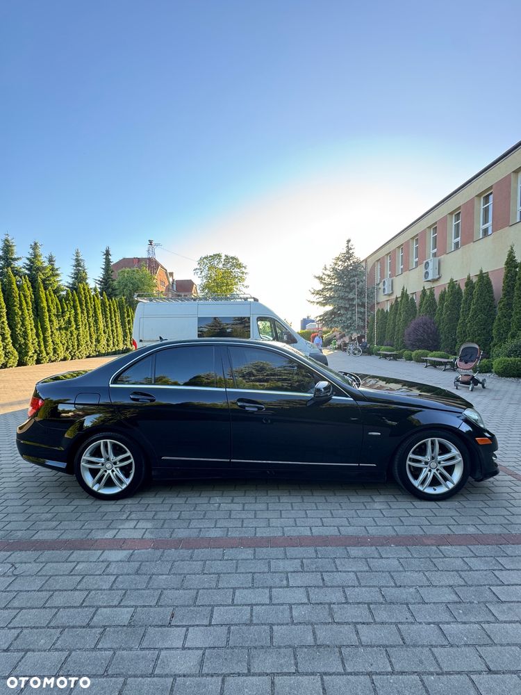 Mercedes-Benz Klasa C 250 7G-TRONIC - 4
