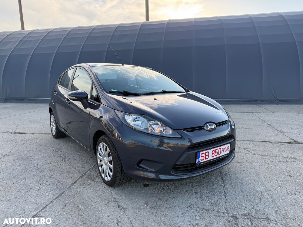 Ford Fiesta 1.6 TDCI Champions Edition - 1