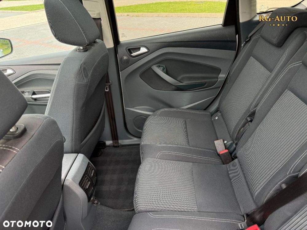 Ford C-MAX - 32