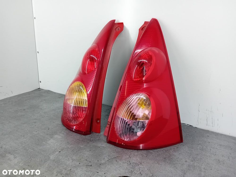 LAMPY TYŁ KOMPLET PEUGEOT 107 81550-0H040  81560-0H040 HATCHBACK - 5