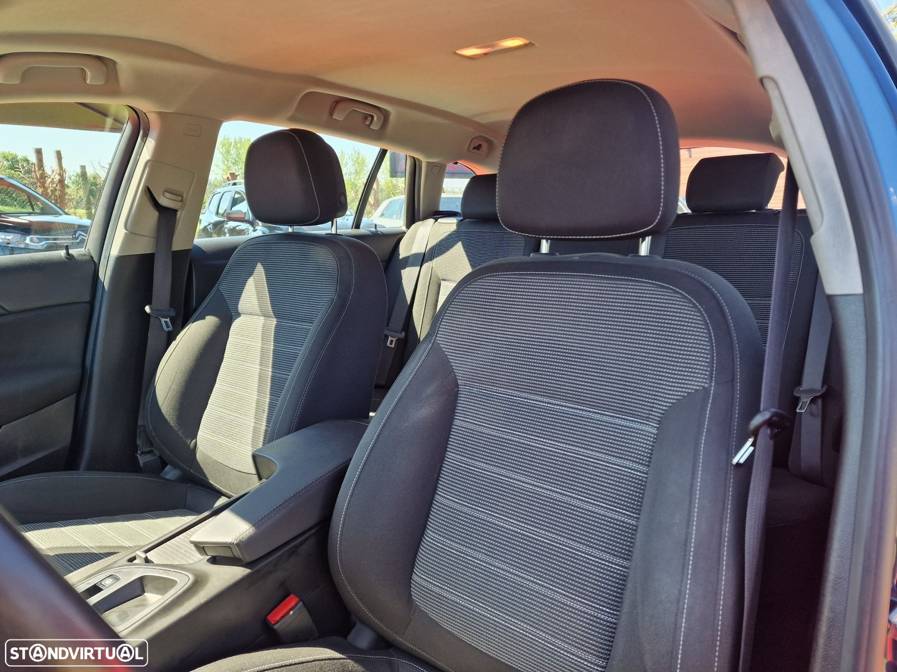 Opel Insignia Sports Tourer 2.0 CDTi Executive S/S - 10