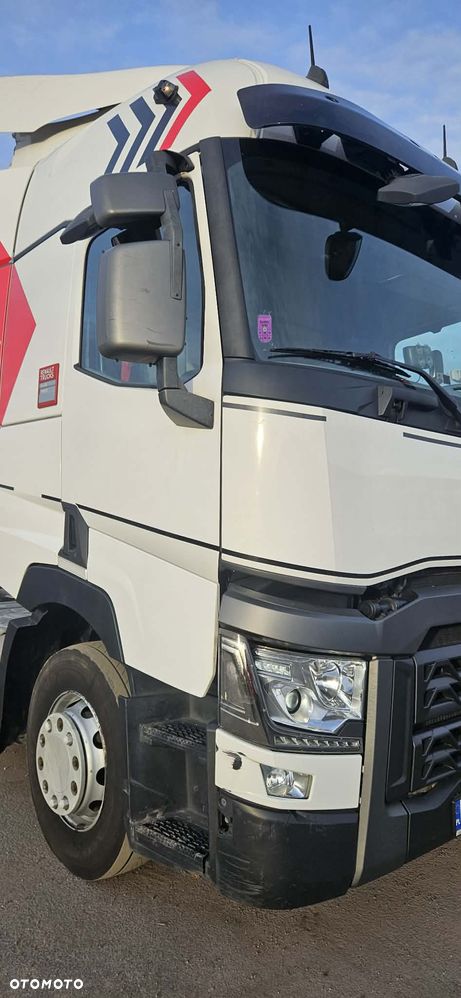 Renault Gama T-460 - 3