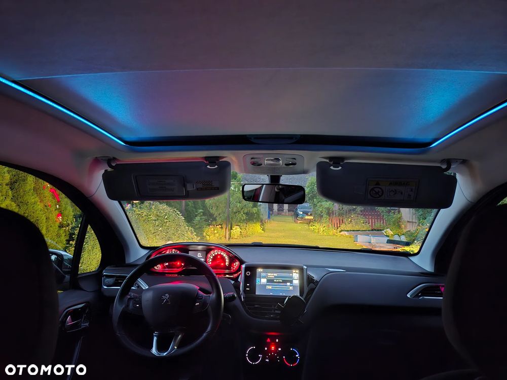 Peugeot 208 1.2 PureTech Style - 7