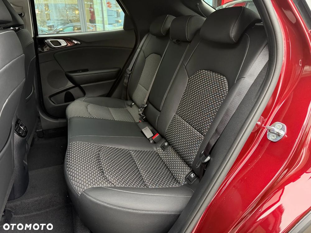 Kia XCeed 1.6 T-GDI Business Line DCT - 19