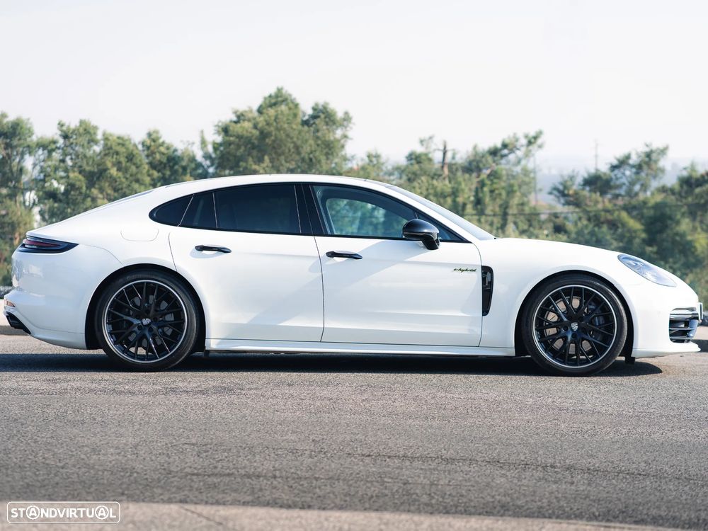 Porsche Panamera 4 E-Hybrid - 9