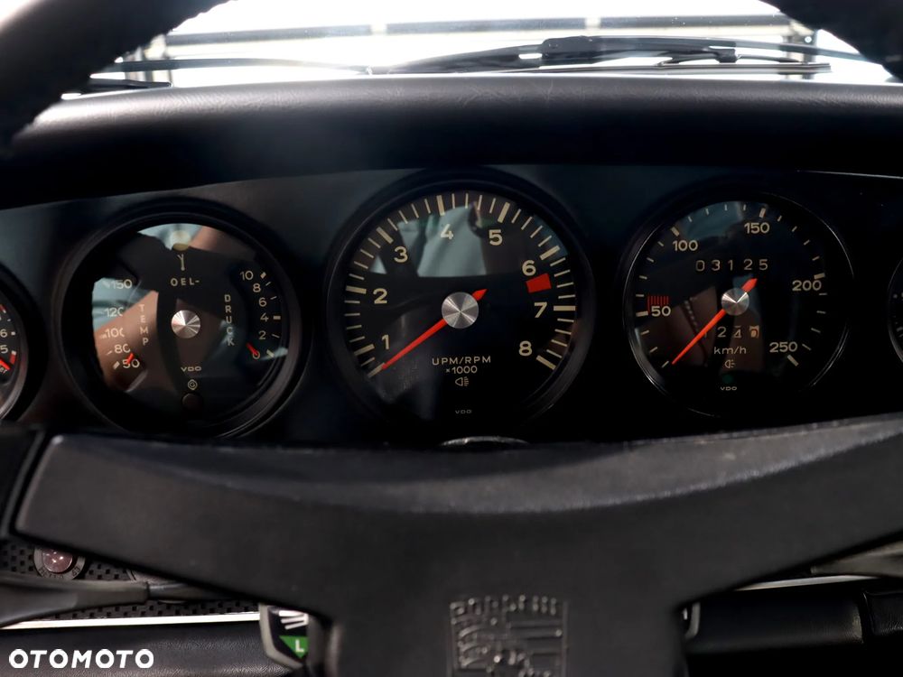 Porsche 911 - 20