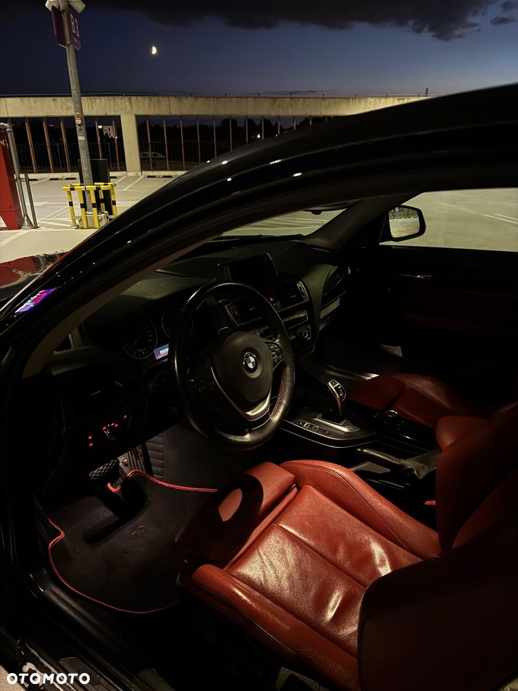 BMW Seria 2 220d xDrive Sport Line - 10