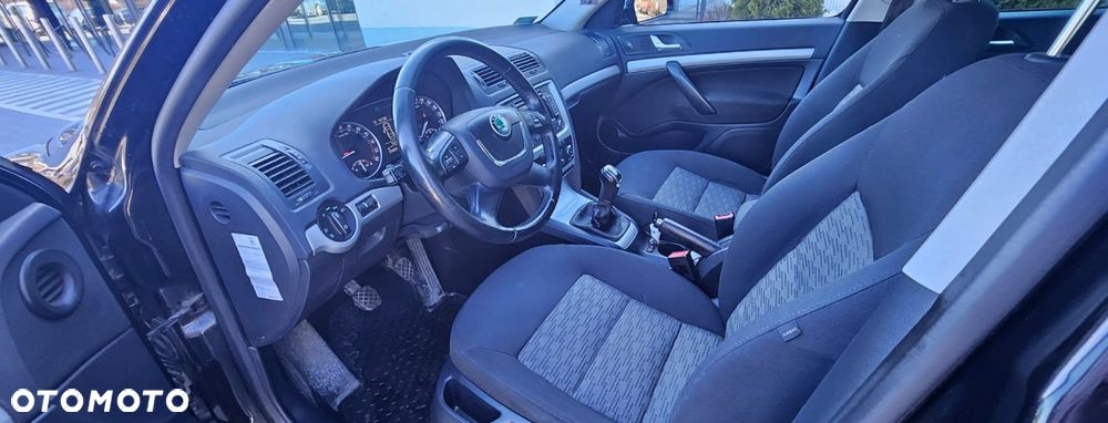 Skoda Octavia 2.0 TDI DPF 4x4 Ambiente - 17