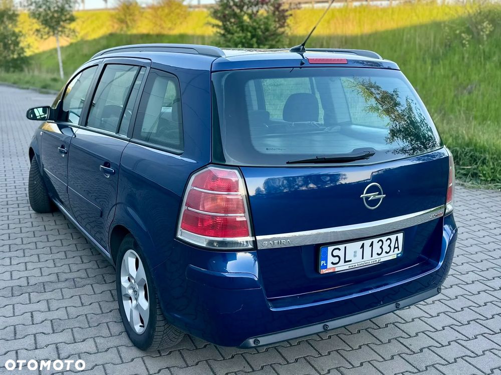 Opel Zafira 2.0 T Elegance - 23
