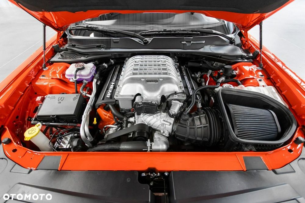 Dodge Challenger - 23