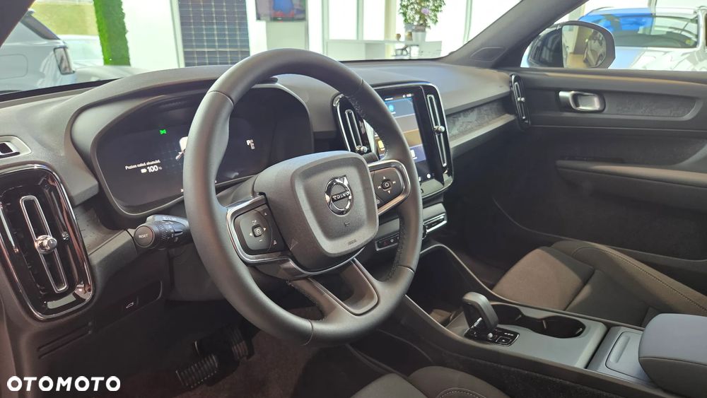 Volvo XC 40 82kWh P8 Recharge AWD Plus - 6
