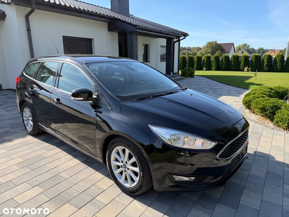 Ford Focus Turnier 1.5 EcoBlue Start-Stopp-System TITANIUM - 1