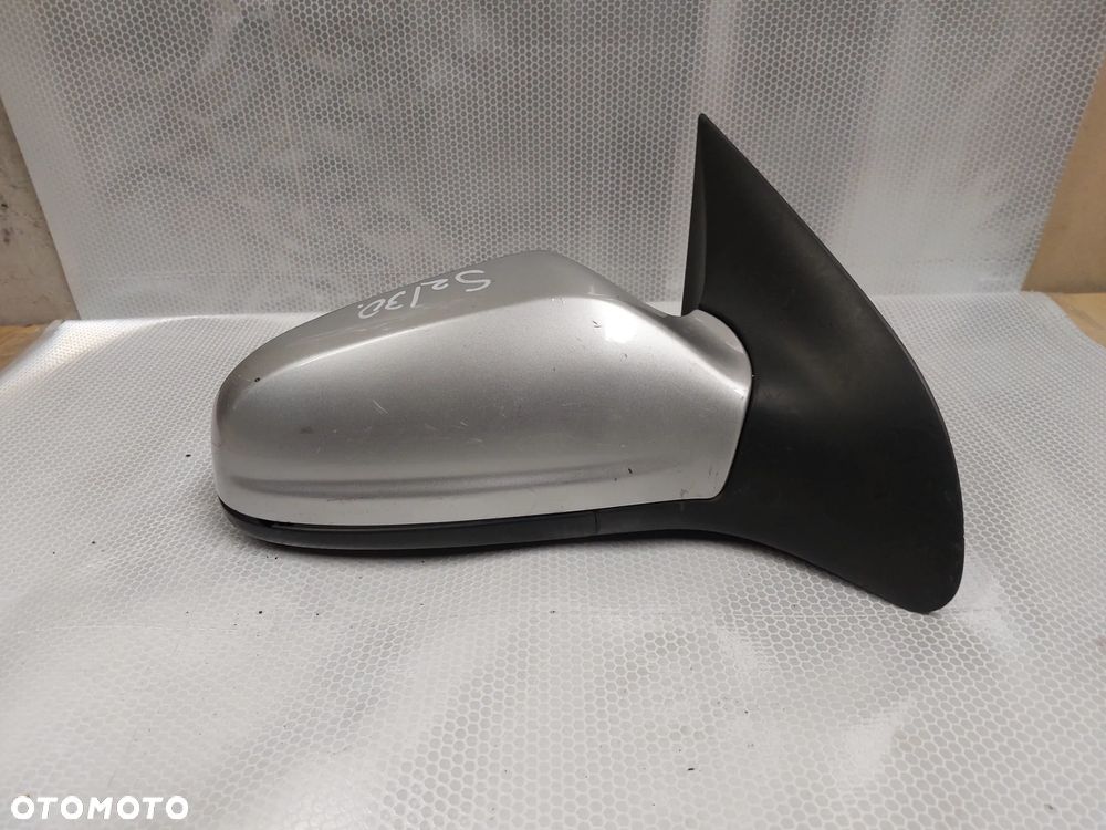 - LUSTERKO ELEKTRYCZNE PRAWE OPEL ASTRA H GTC 3D Z157 SREBRNY 5PIN - 1