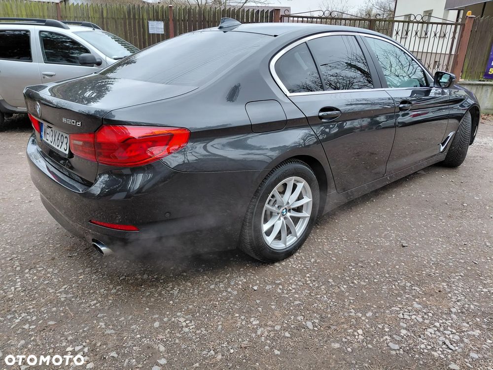BMW Seria 5 520d - 4