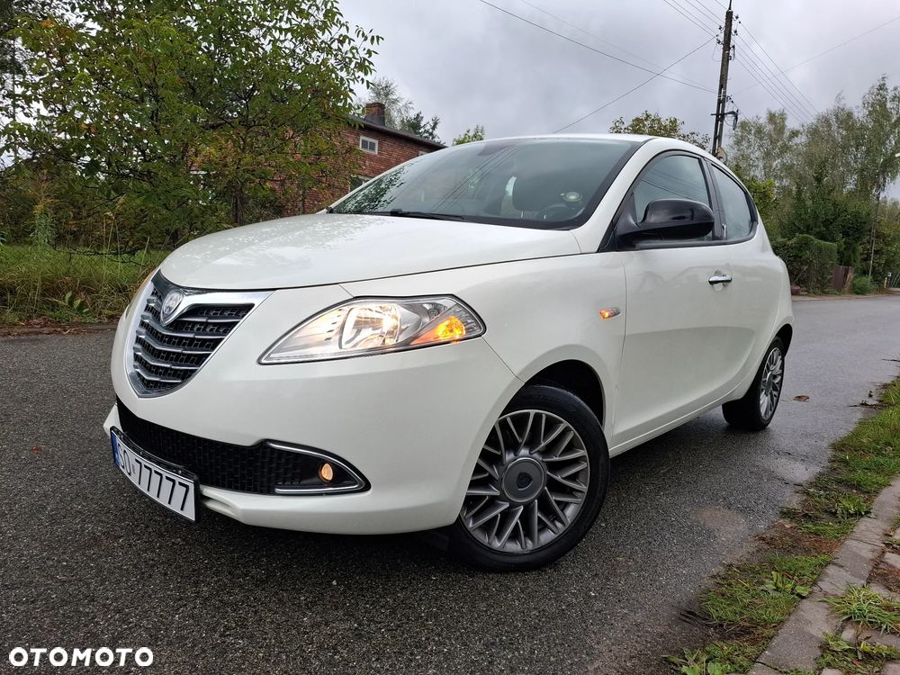 Lancia Ypsilon Y 1.2 8v Platinum - 10