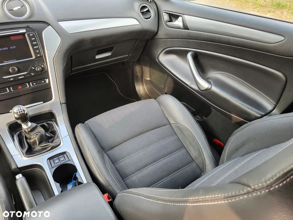 Ford Mondeo 2.0 TDCi Champions Edition - 20