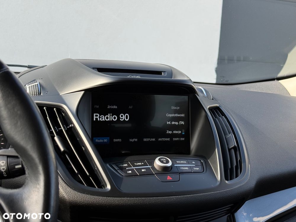 Ford Kuga 1.5 EcoBoost 2x4 Titanium - 20