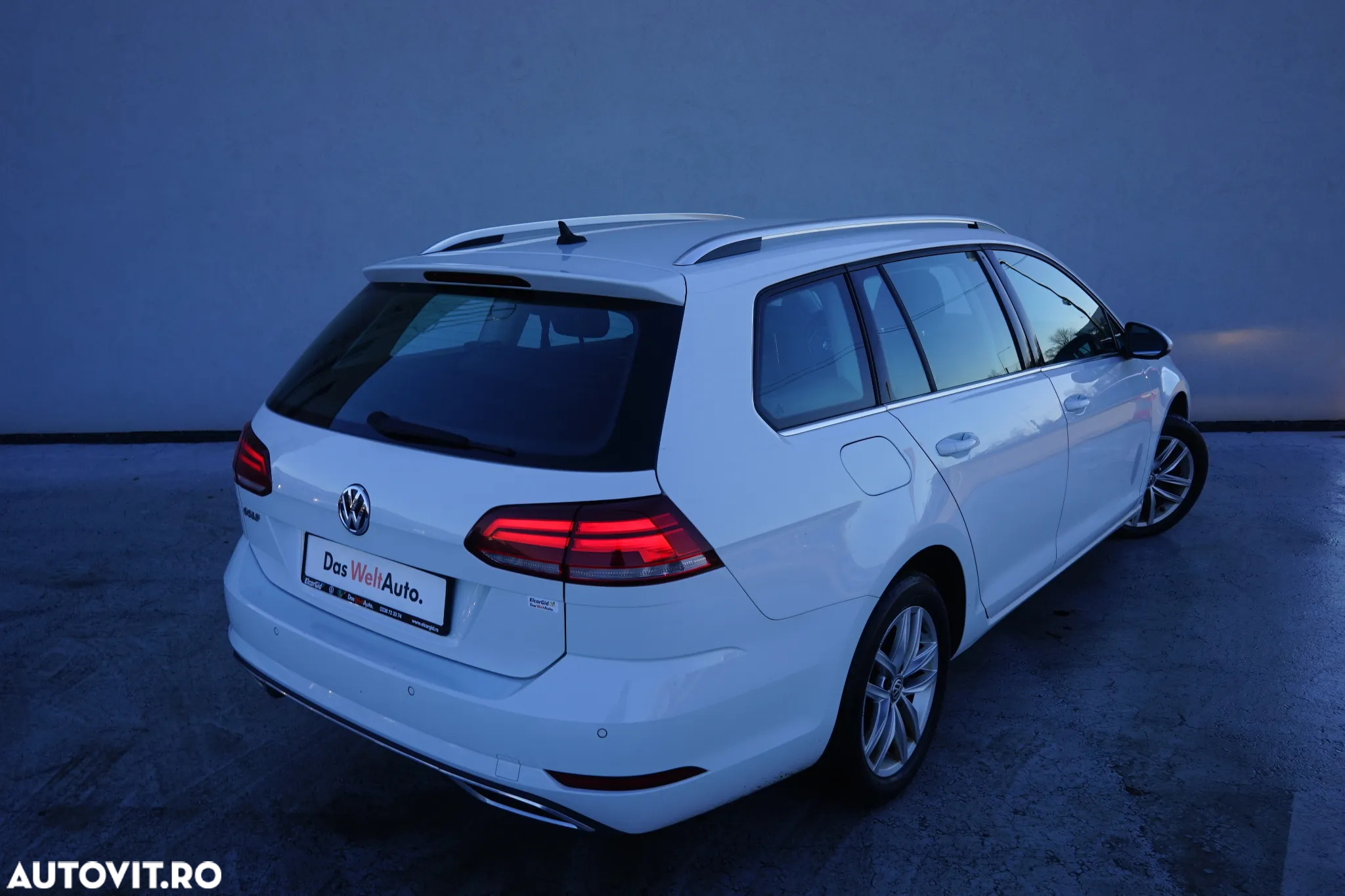 Volkswagen Golf Variant 2.0 TDI SCR DSG Highline - 6