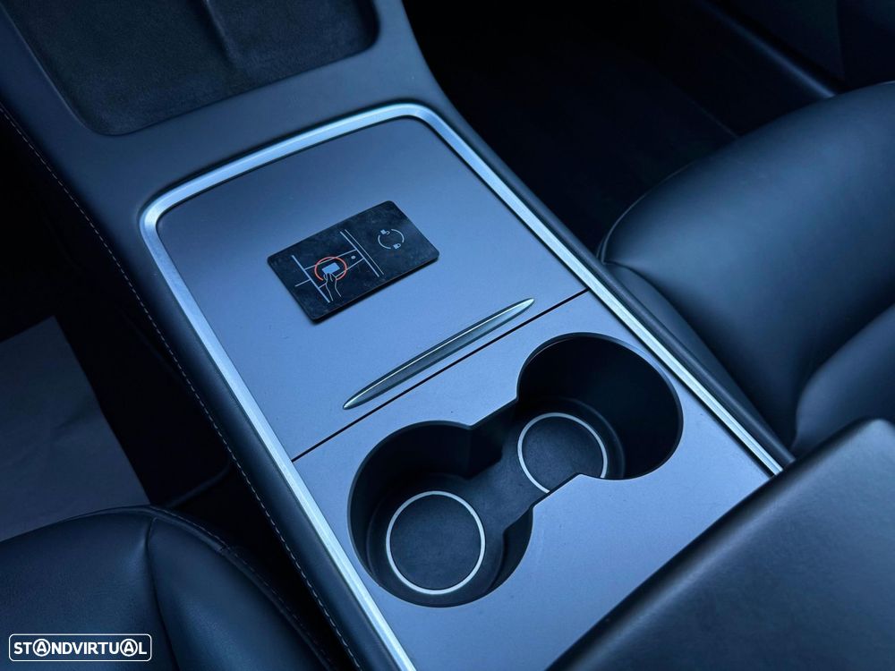 Tesla Model 3 Tração Traseira - 41