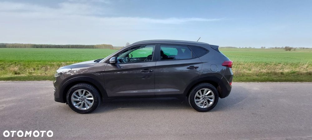 Hyundai Tucson 1.7 CRDI BlueDrive Style 2WD - 5