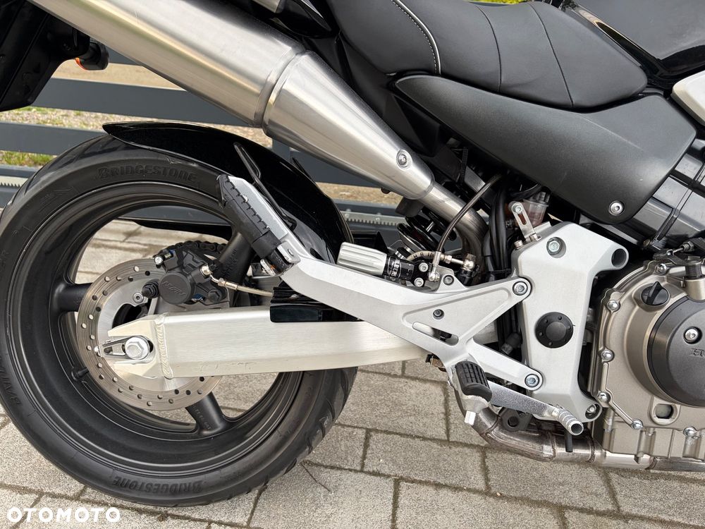 Honda Hornet - 12