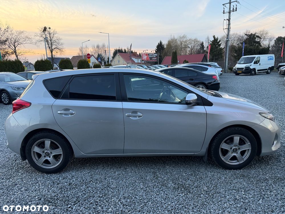 Toyota Auris 1.33 VVT-i Active - 8