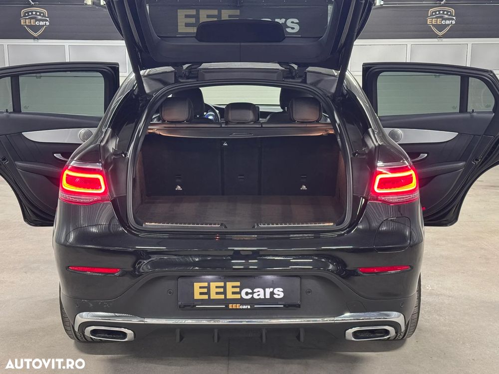 Mercedes-Benz GLC 300 e 4Matic 9G-TRONIC AMG Line Plus - 30