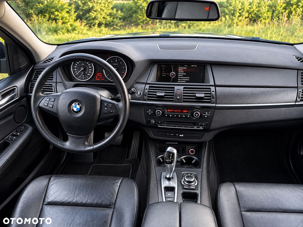 BMW X5 xDrive35i Edition Exclusive - 8
