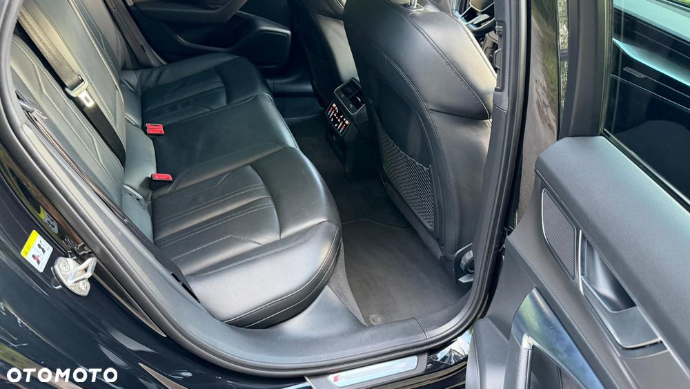 Audi A6 Avant 3.0 TDI Quattro S tronic - 12