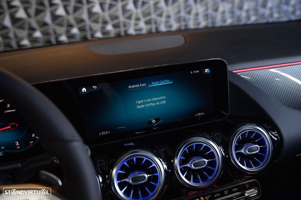 Mercedes-Benz GLA 180 d AMG Line - 11