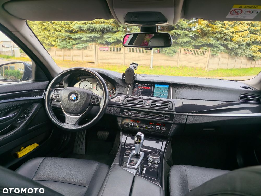 BMW Seria 5 520d - 10