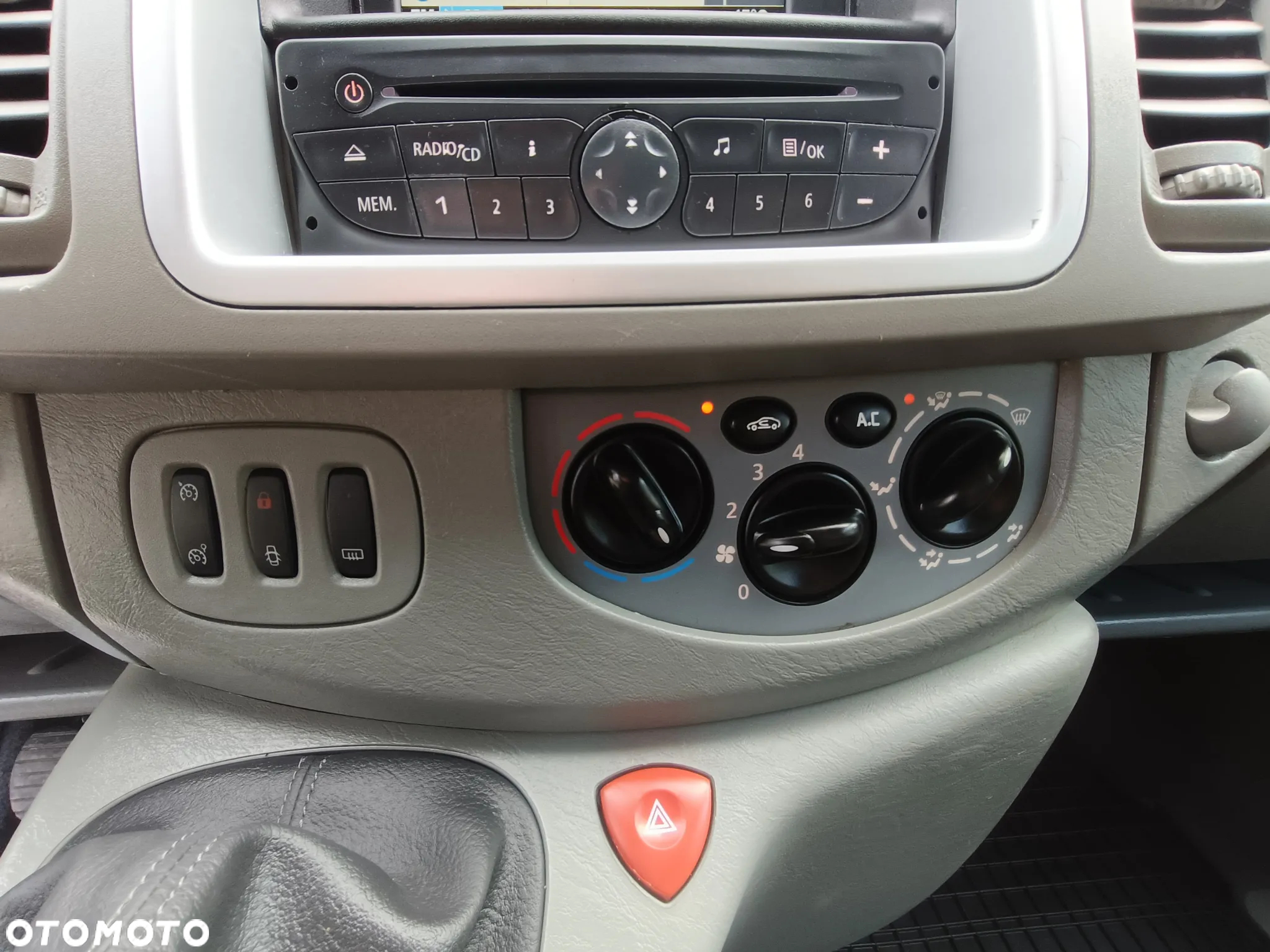 Opel Vivaro L1H1 Tour Elegance - 25
