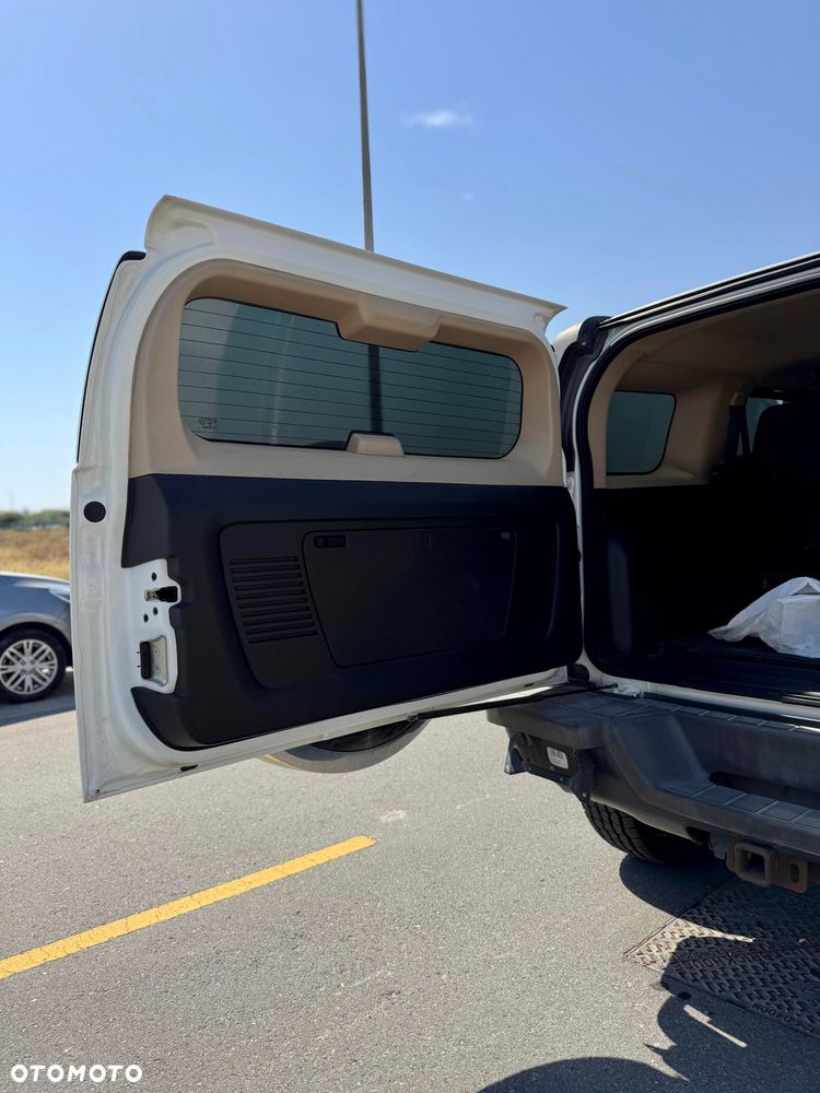 Hummer H3 Alpha - 27