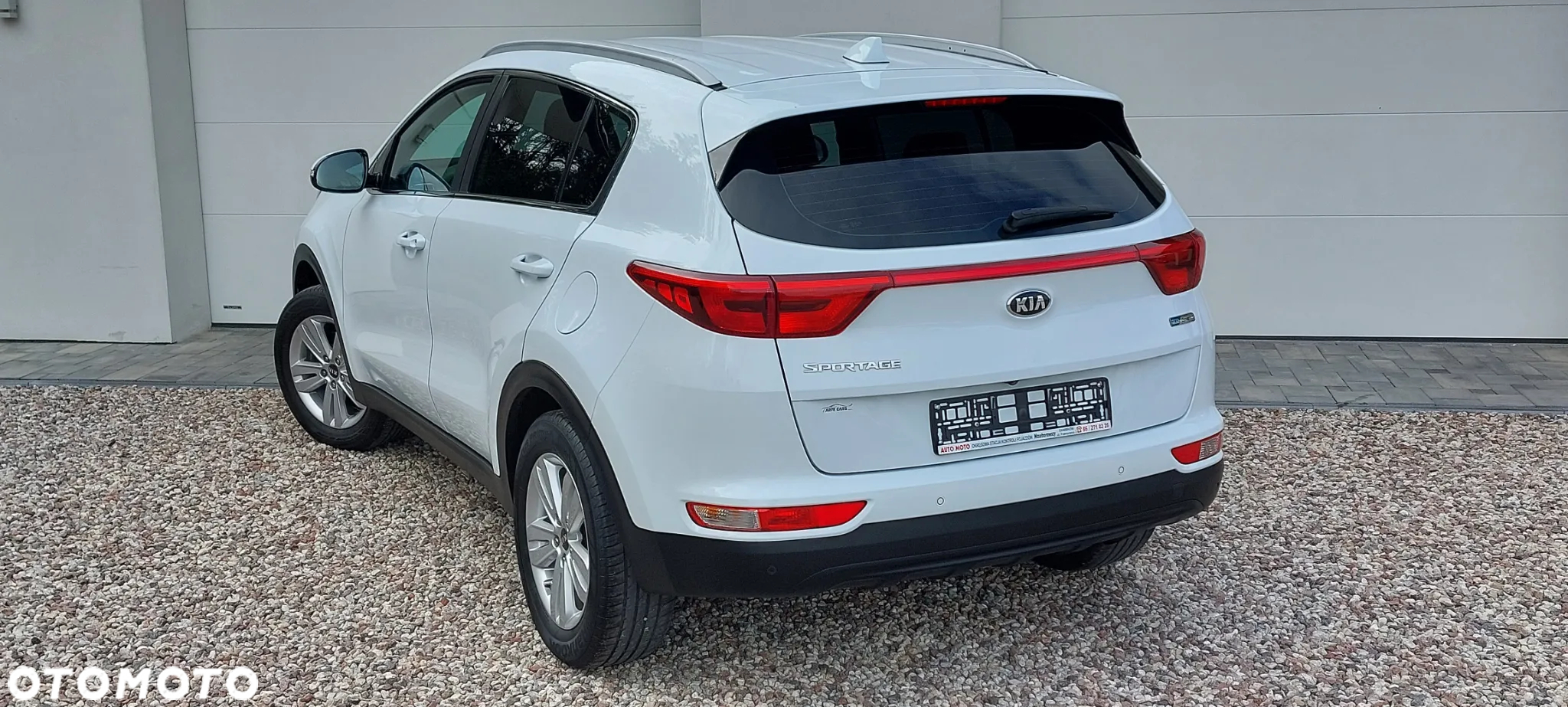 Kia Sportage 1.6 GDI 2WD Attract - 9