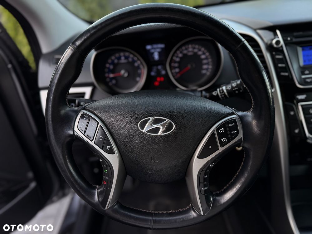 Hyundai i30 1.4 Comfort - 12