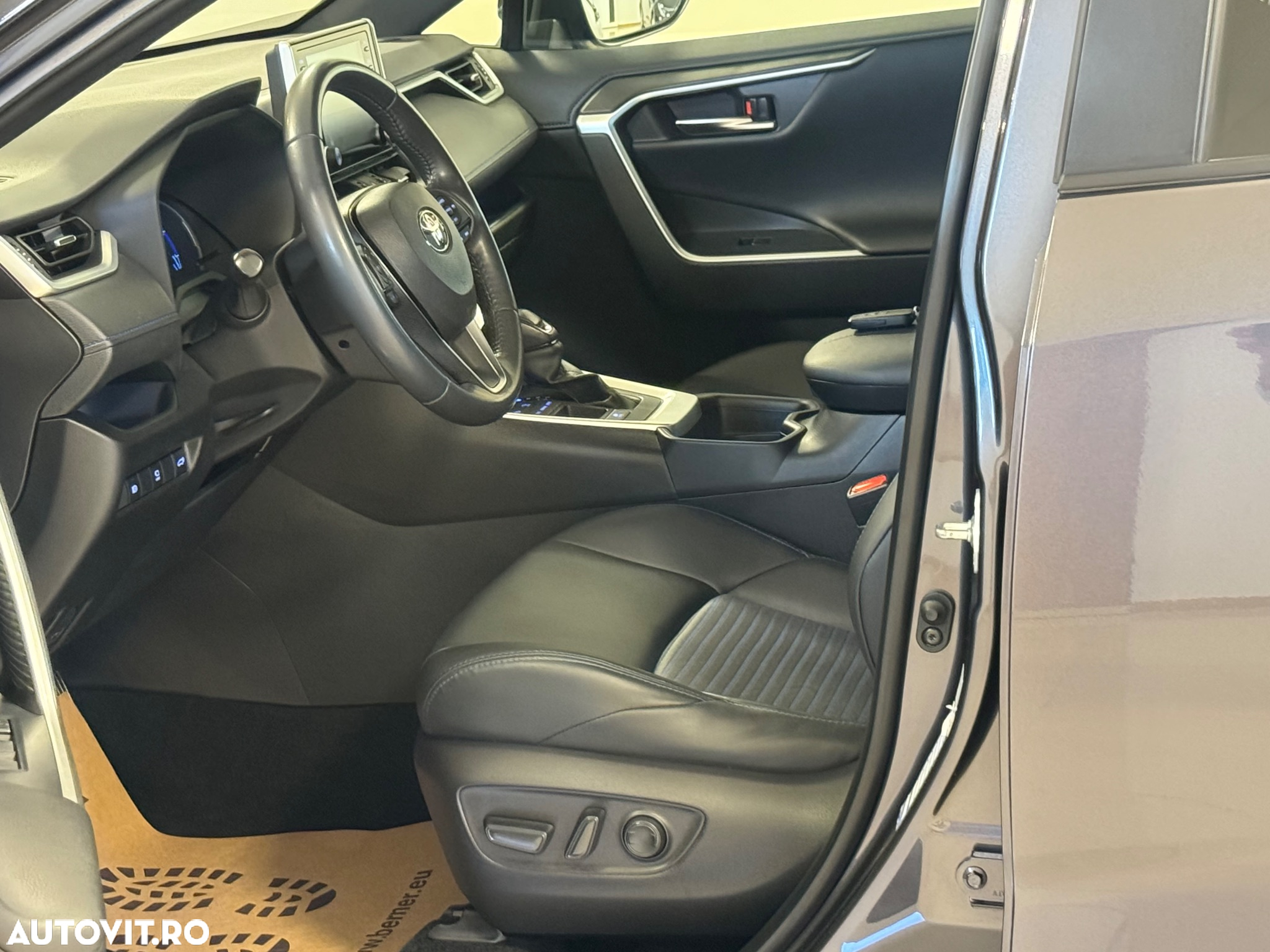 Toyota RAV4 2.5 Hybrid VVT-iE 4x2 Dynamic - 24