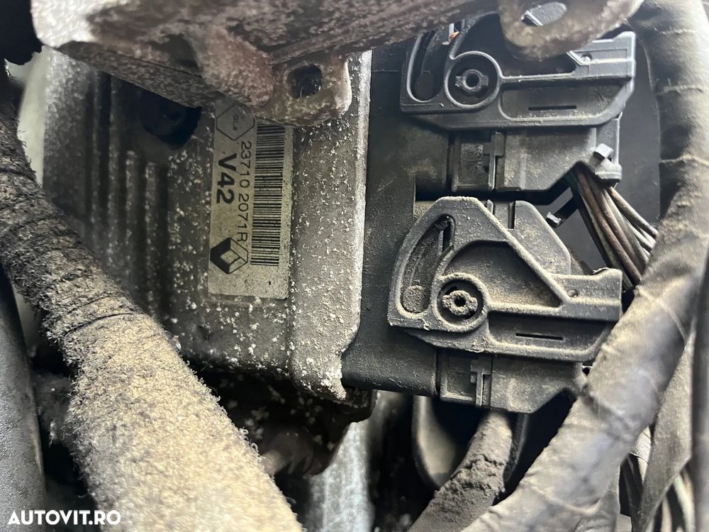 Kit pornire Dacia Logan II 2014 1,2 benzina 237102071R V42 Valeo - 8