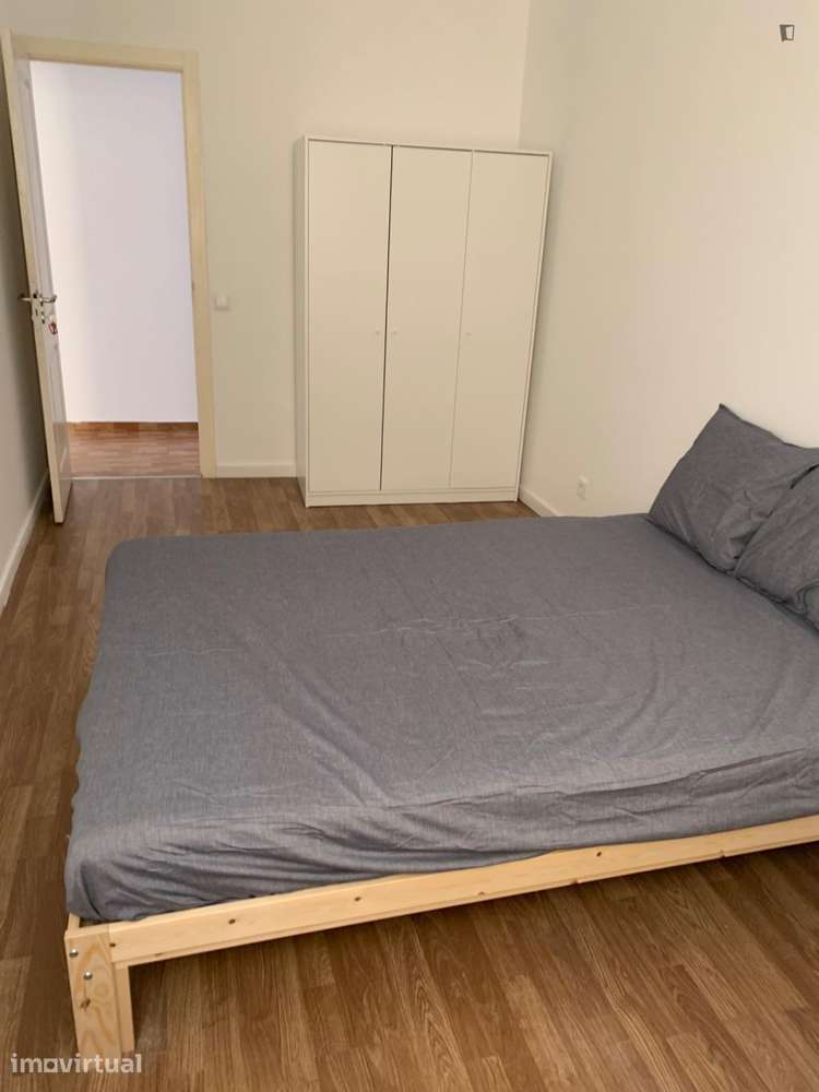 Quarto - localizado em Santa Apolónia Lisbon - Grande imagem: 5/7