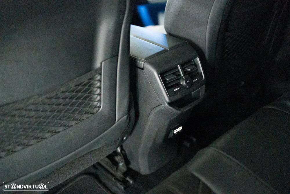 Peugeot 3008 1.5 BlueHDi GT Line EAT8 - 52