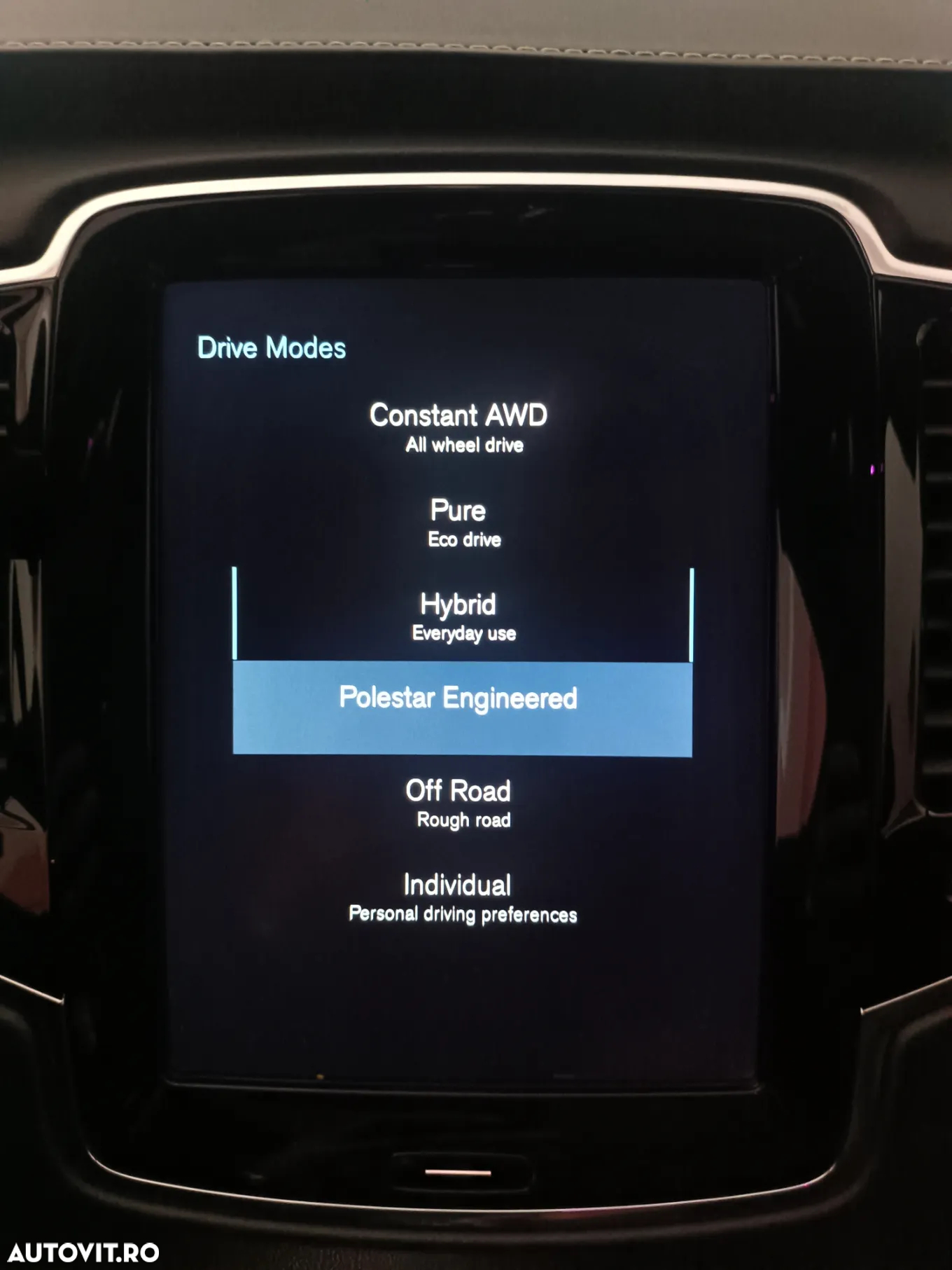 Volvo XC 90 - 32